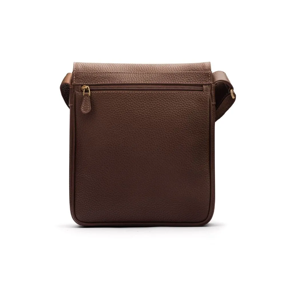 A4 Portrait Medium Leather Messenger Bag - Brown Pebble Grain