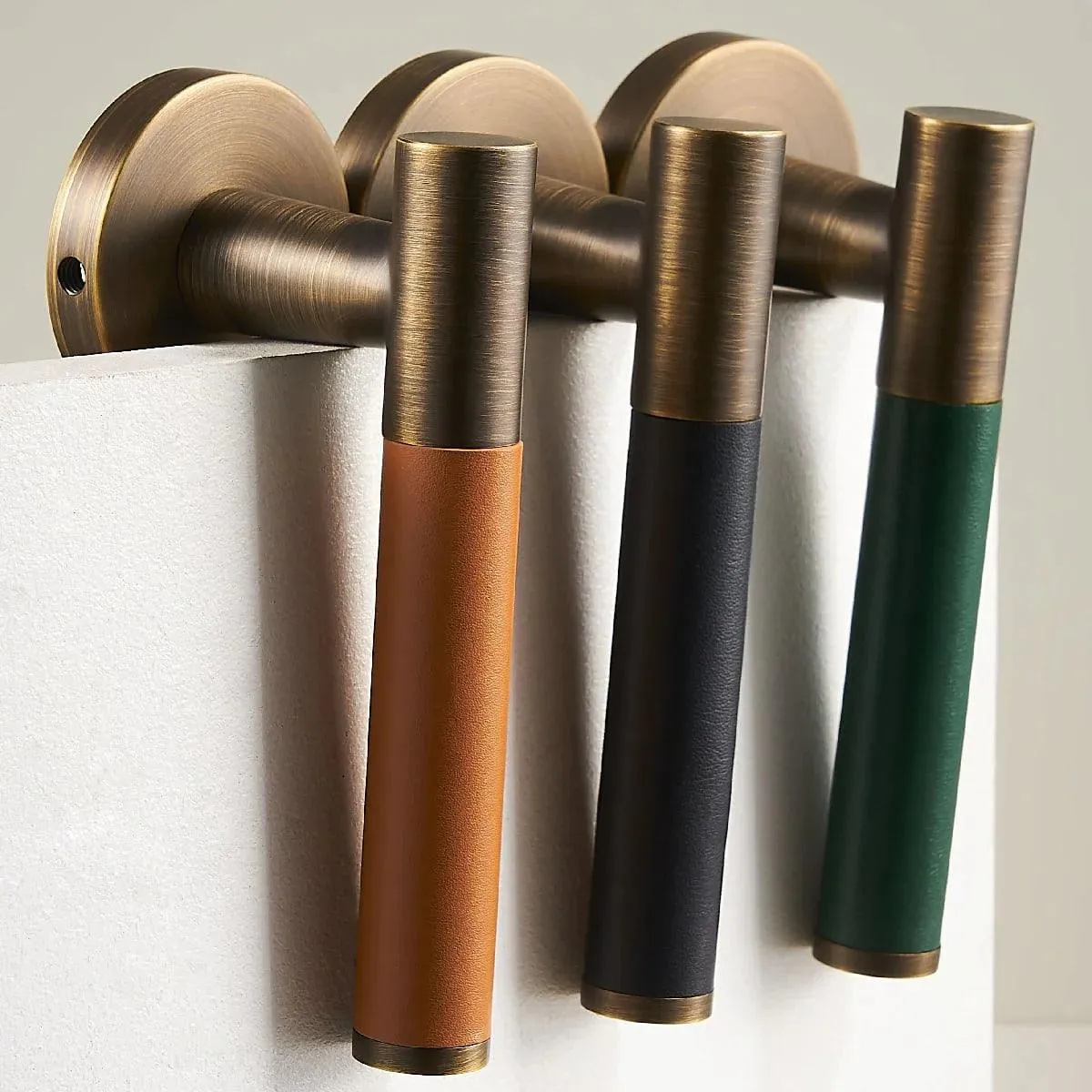 AMINTA / Solid Brass & Leather Lever Door Handles
