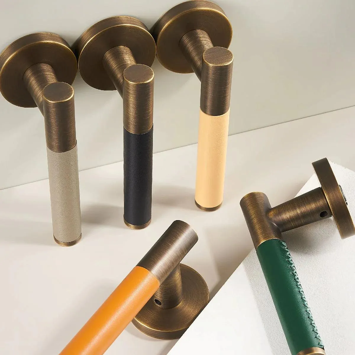 AMINTA / Solid Brass & Leather Lever Door Handles
