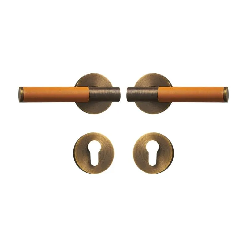 AMINTA / Solid Brass & Leather Lever Door Handles