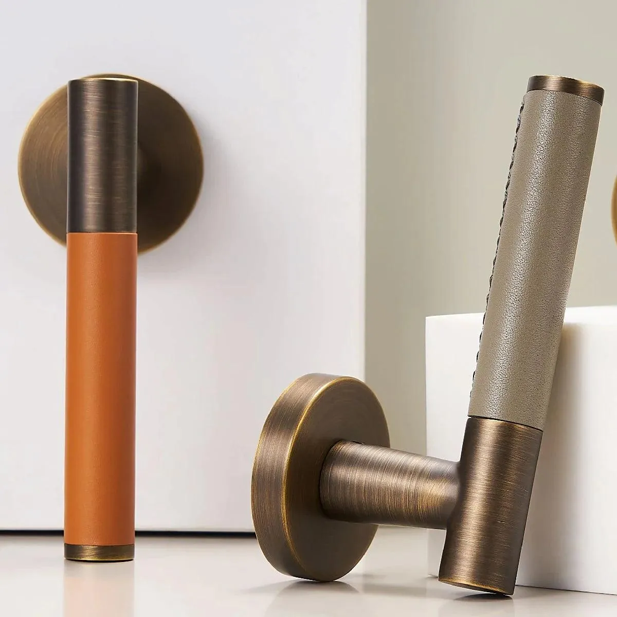 AMINTA / Solid Brass & Leather Lever Door Handles