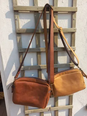 Leather sling bag (28x20x5cm)