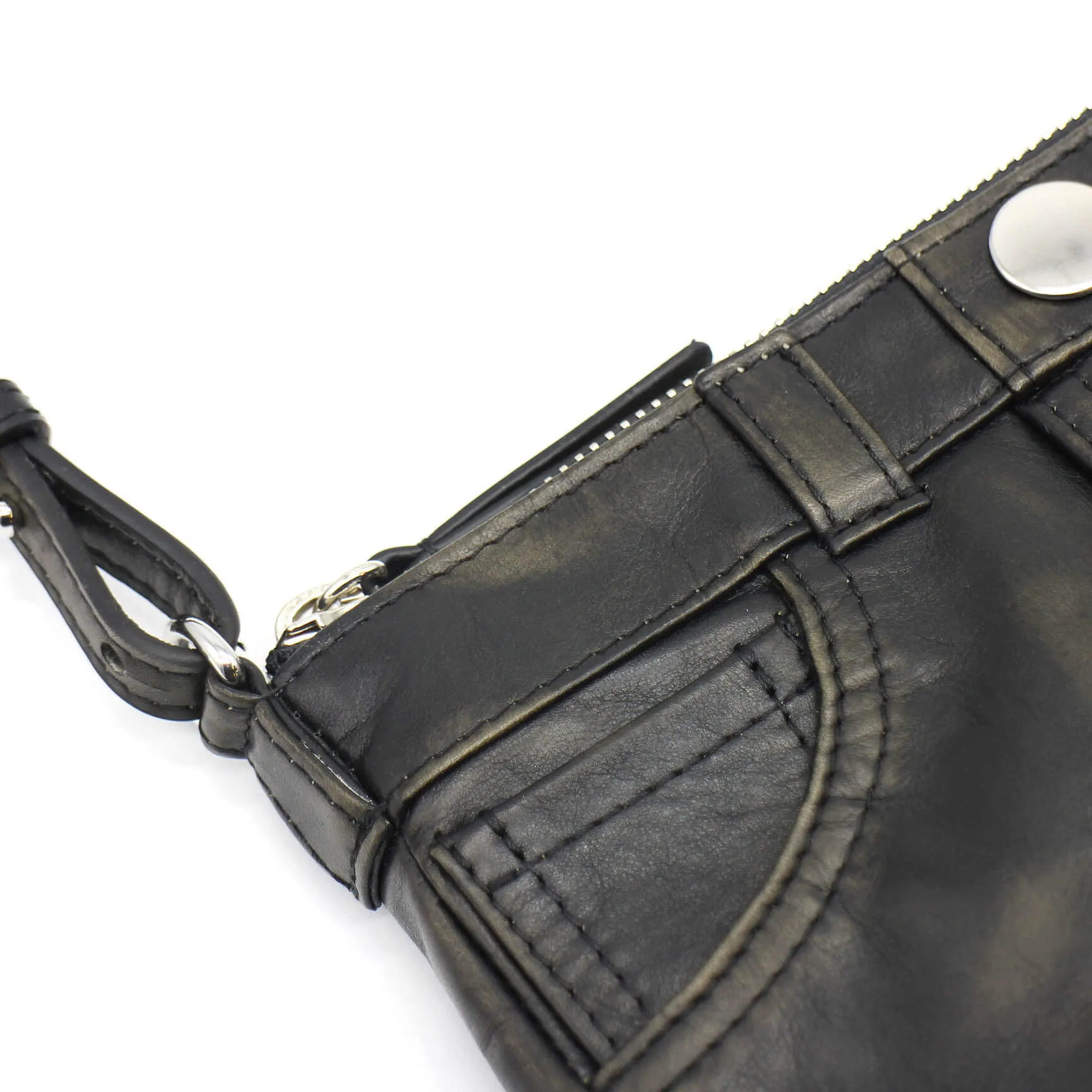Nina pocket bag in leather