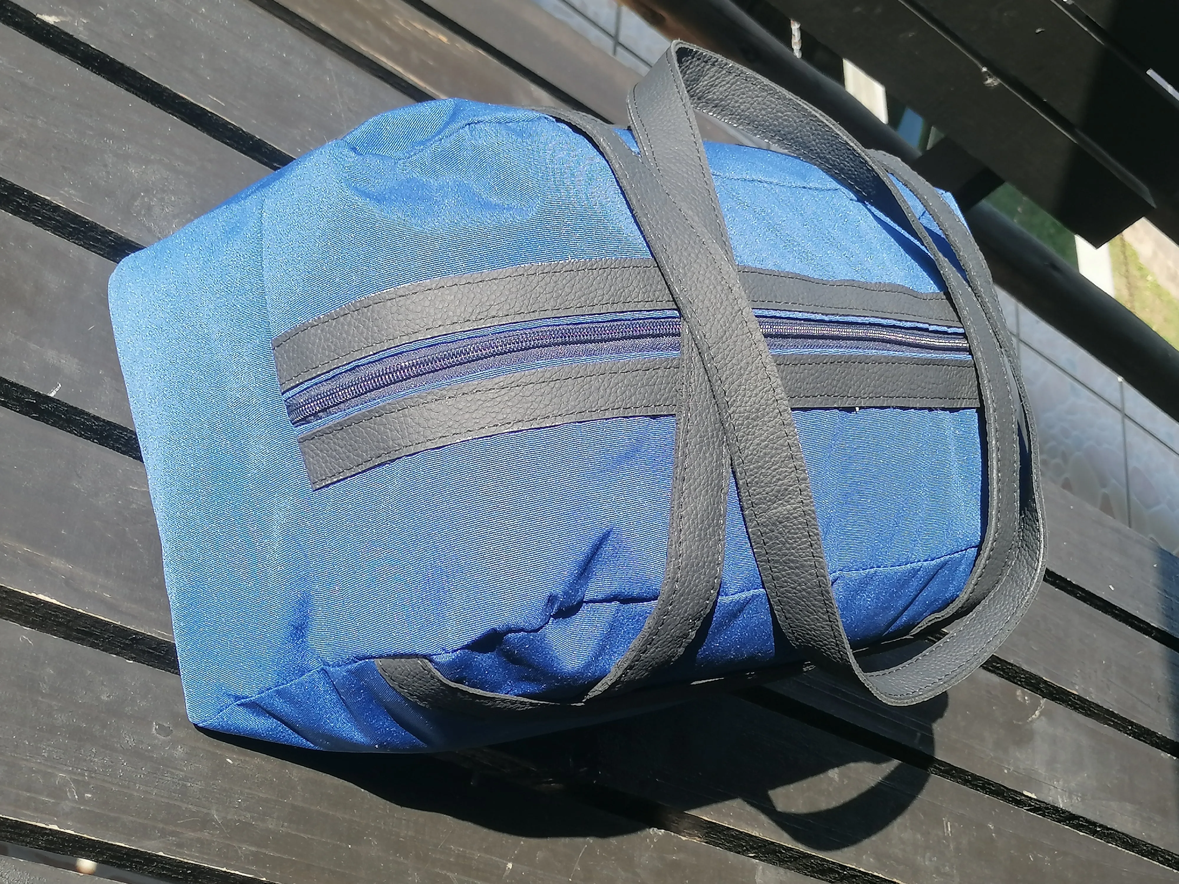 Overnight bag - blue with black trim (40x22x20cm)