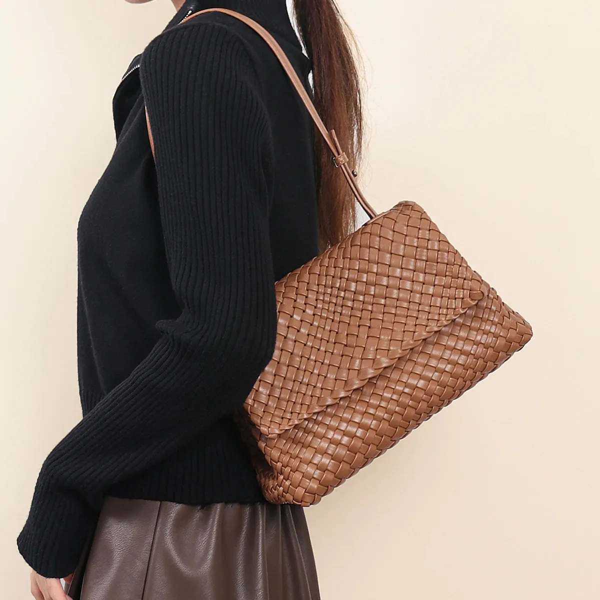 Trend4us Woven Leather Shoulder Bag