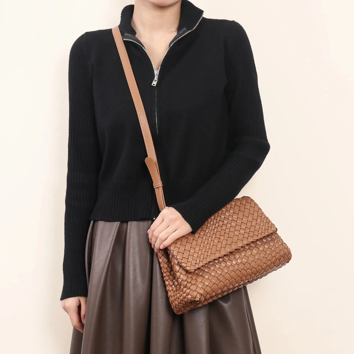 Trend4us Woven Leather Shoulder Bag